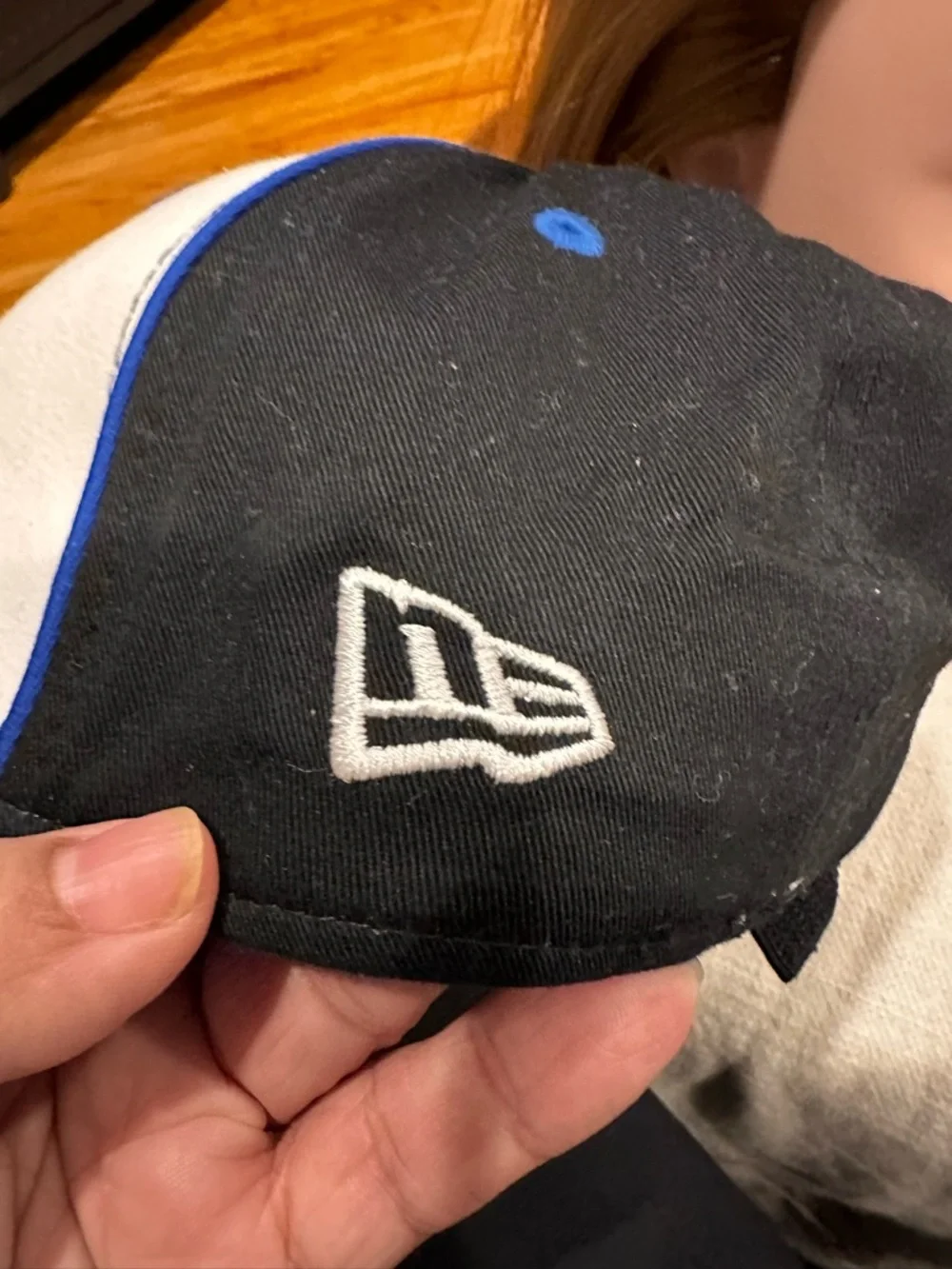 New Era Black & White New York Mets Interior Logo Hat